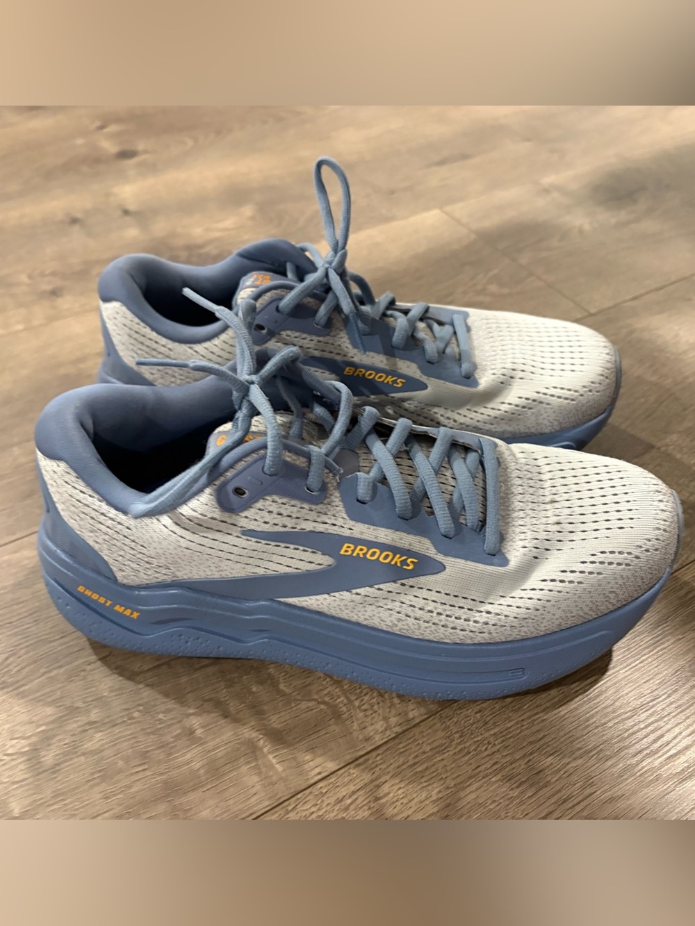 Brooks Ghost Max Women's Light Blue and White Running Shoes